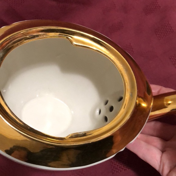 🇬🇧Exquisite 🇬🇧Vintage Golden 50th Anniversary Royal Winton Tea Set. - Picture 5 of 16